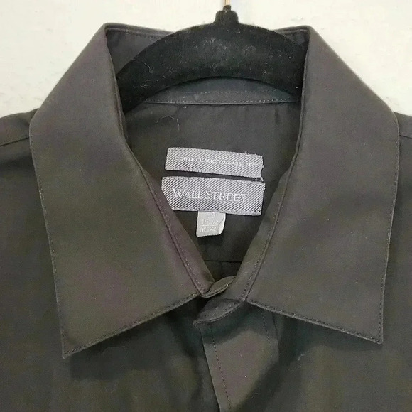 Wall Street Classic Fit Button Down Shirt - Picture 3 of 9